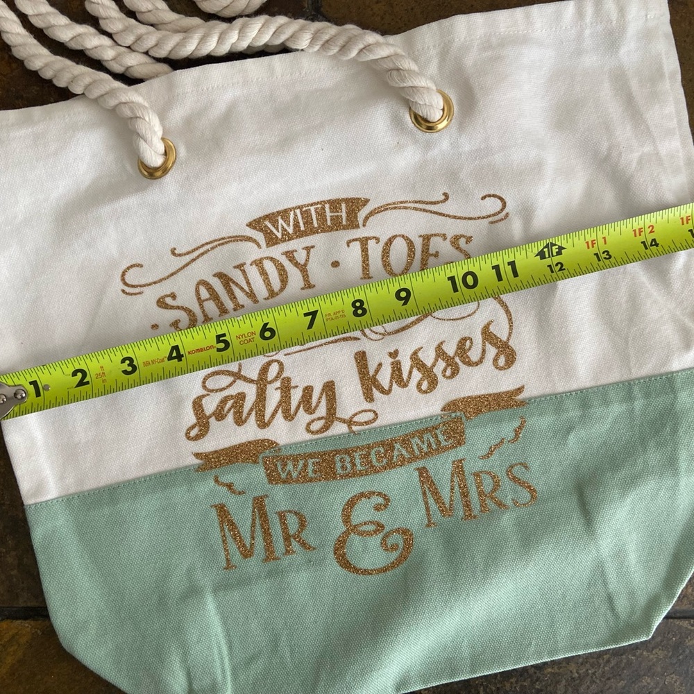 Beach Tote - Picture 3 of 4
